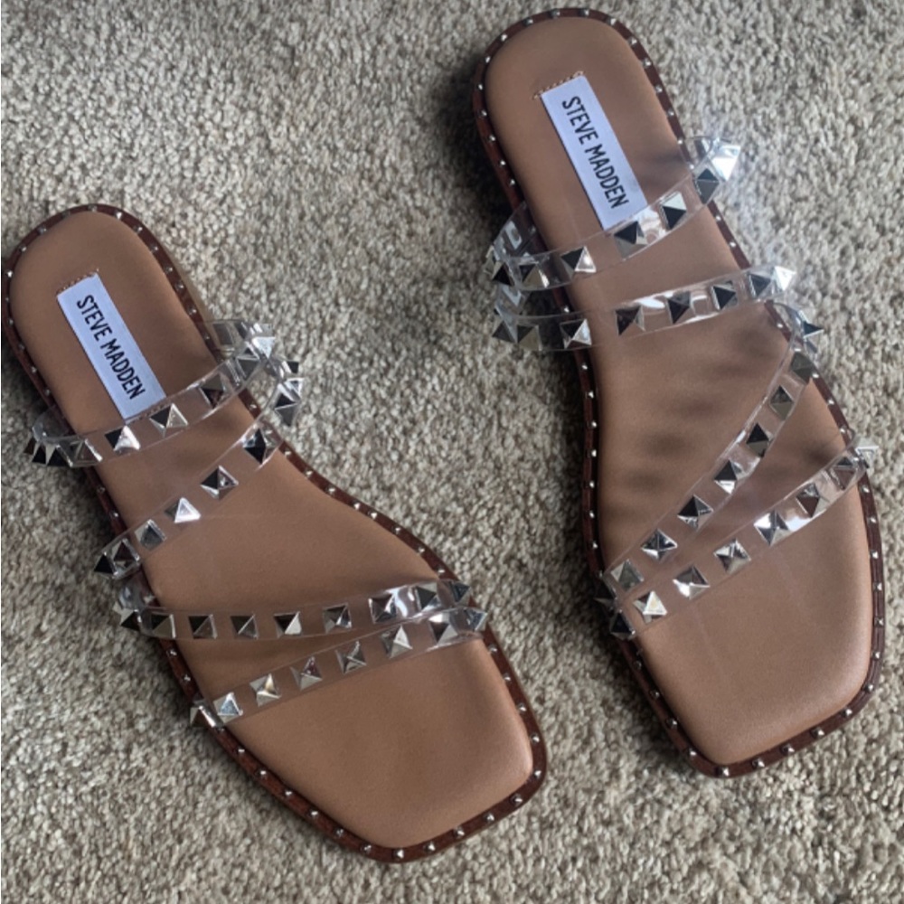 HPx2 NWT Steve Madden Skyler Sandals ❤️